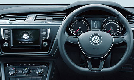 VOLKSWAGEN GOLF TOURAN