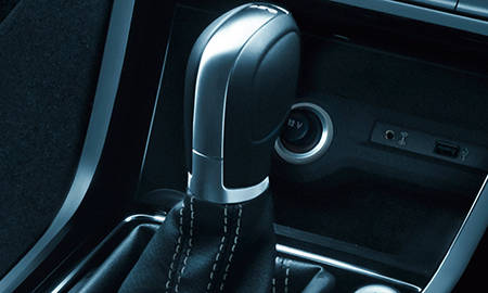 VOLKSWAGEN GOLF TOURAN