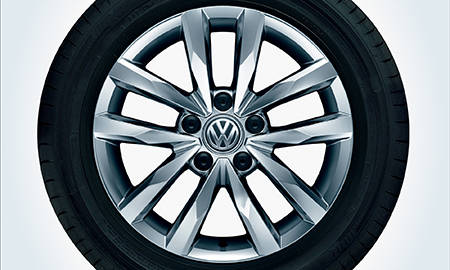 VOLKSWAGEN GOLF TOURAN