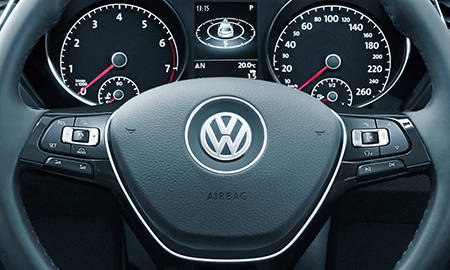 VOLKSWAGEN GOLF TOURAN