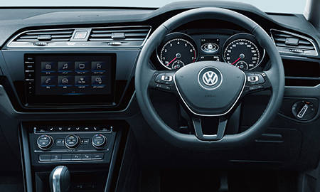 VOLKSWAGEN GOLF TOURAN