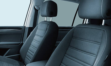 VOLKSWAGEN GOLF TOURAN