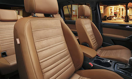 VOLKSWAGEN GOLF TOURAN