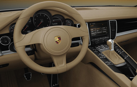 PORSCHE PANAMERA