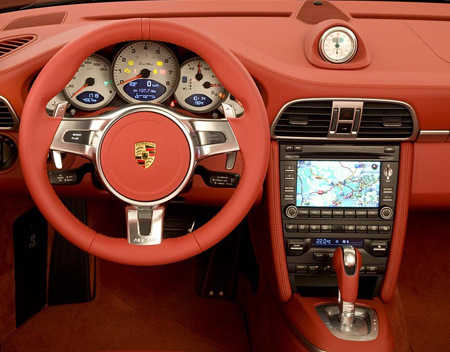PORSCHE 911