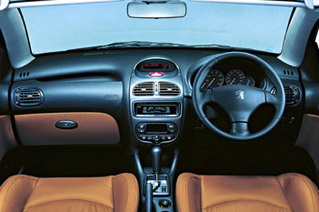 PEUGEOT 206