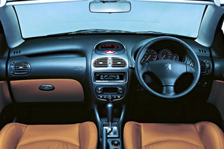 PEUGEOT 206