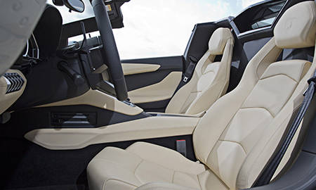 LAMBORGHINI AVENTADOR