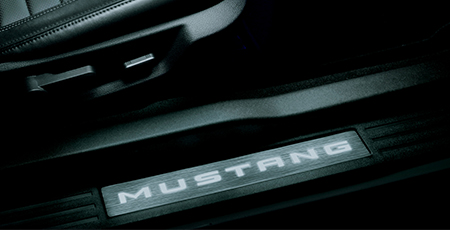 FORD MUSTANG