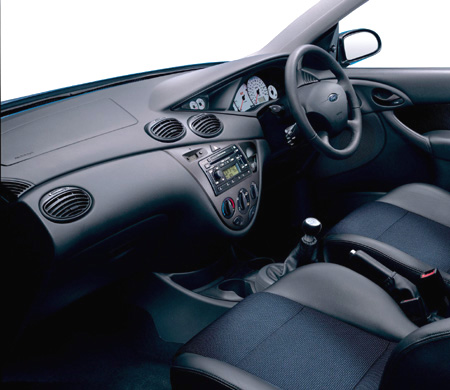 EUROPE FORD FOCUS