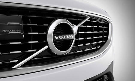 VOLVO V40 T5 R DESIGN FINAL EDITION