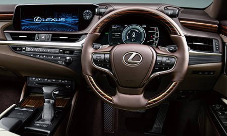 LEXUS ES300H VERSION L