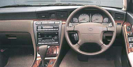 NISSAN LAUREL MEDALIST PREMIER