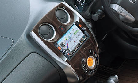 NISSAN NOTE X FOUR BLANC NACHURU INTERIOR