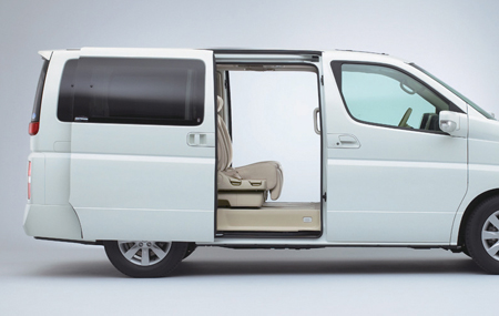 NISSAN ELGRAND 250HIGHWAY STAR