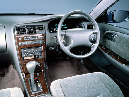 TOYOTA MARK II TOURER V