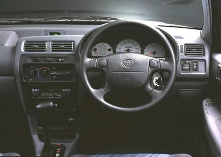 TOYOTA STARLET GLANZA V