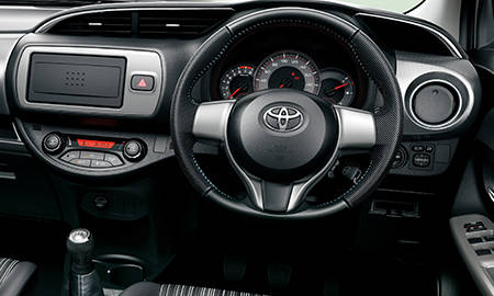 TOYOTA VITZ RS