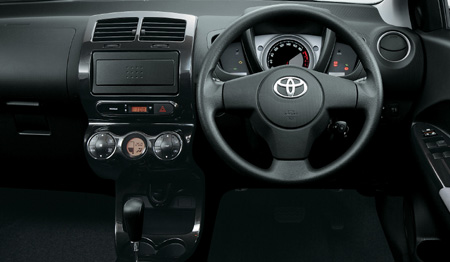 TOYOTA IST 150X