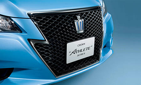 TOYOTA CROWN HYBRID ATHLETE S FOUR SORAIRO EDITION