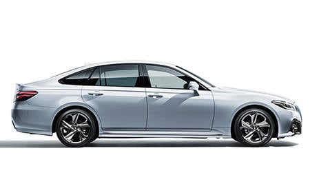 TOYOTA CROWN HYBRID RS