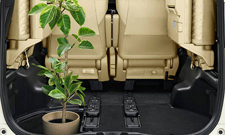 TOYOTA VELLFIRE HYBRID EXECUTIVE LOUNGE