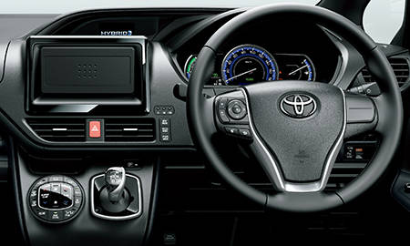 TOYOTA VOXY HYBRID ZS