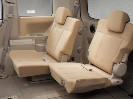 MITSUBISHI DELICA D5 ROADEST G NAVI PACKAGE(CUSTOMIZE PACKAGE A)