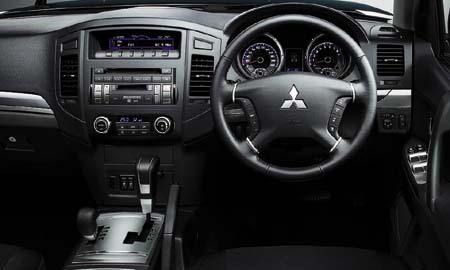 MITSUBISHI PAJERO LONG EXCEED X