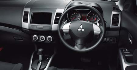 MITSUBISHI OUTLANDER 30MS