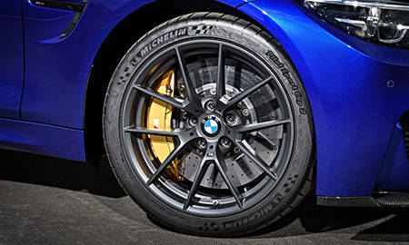 BMW M4 CS