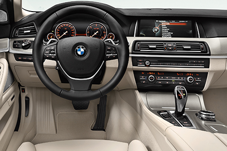 BMW 5 SERIES 535i X DRIVE TOURING MODERN