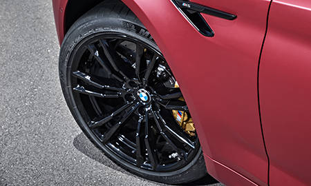 BMW M5 FIRST EDITION