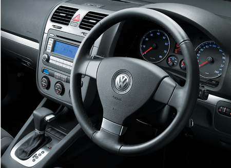 VOLKSWAGEN GOLF TSI COMFORTLINE