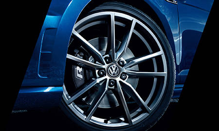 VOLKSWAGEN GOLF R VARIANT CARBON STYLE