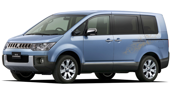 MITSUBISHI DELICA D5