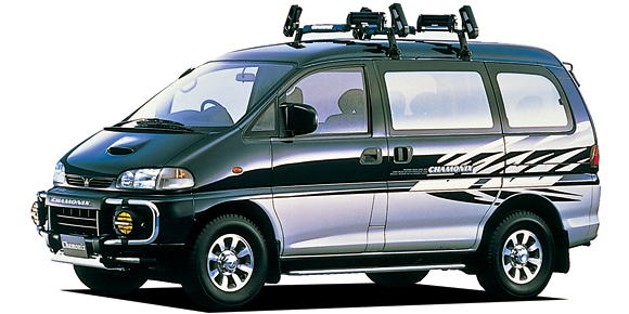 MITSUBISHI DELICA SPACE GEAR