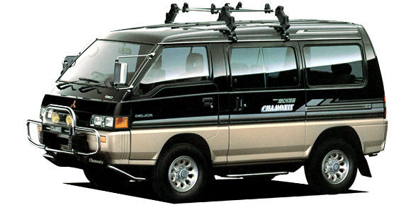 MITSUBISHI DELICA STAR WAGON