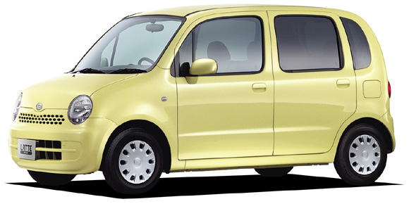 DAIHATSU MOVE LATTE