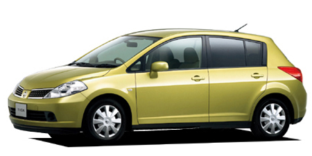 NISSAN TIIDA